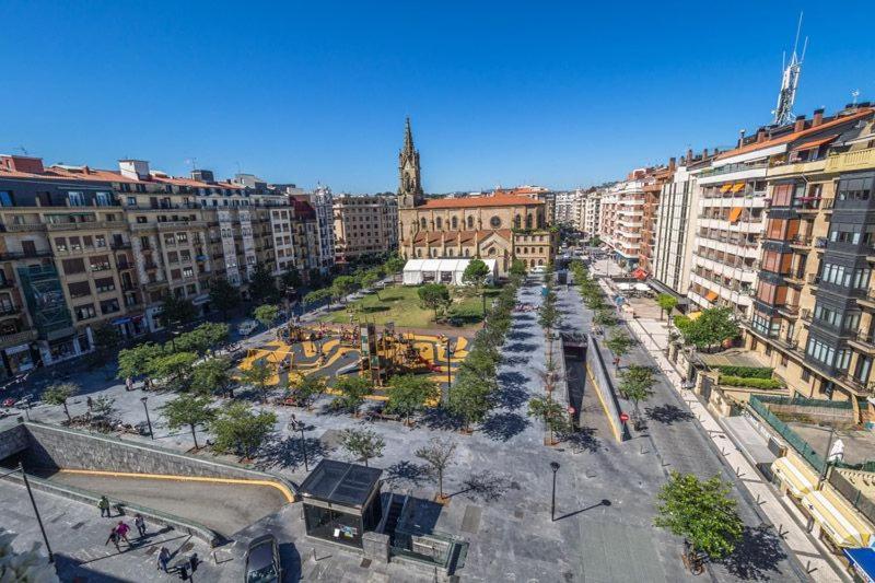 Zurriola Surf Apartment San Sebastian Exterior photo