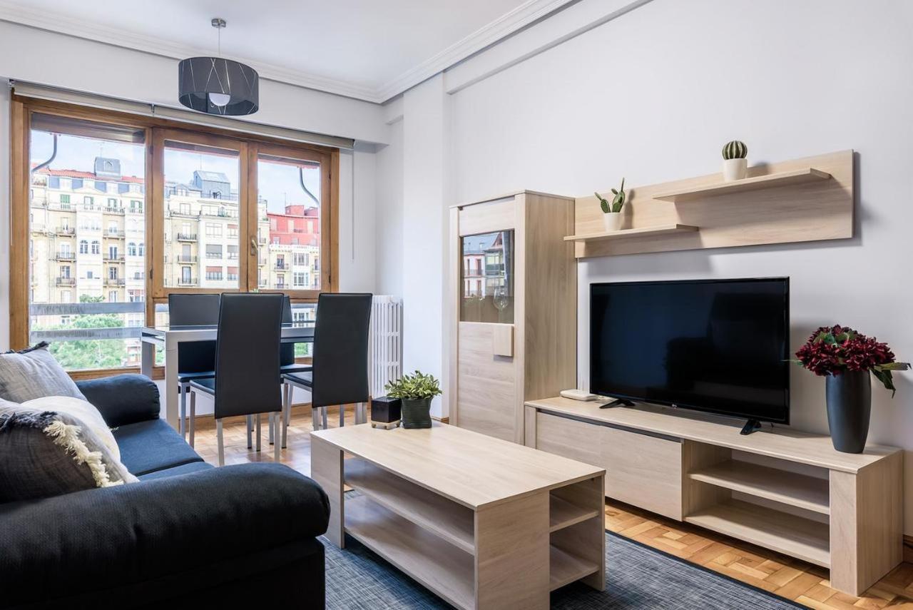 Zurriola Surf Apartment San Sebastian Exterior photo